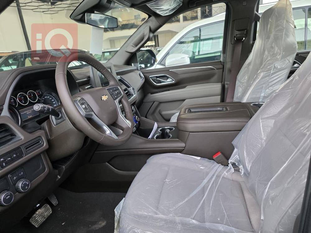 السلام عليكم للبيع شوفرليت تاهو 2024 LS ماشيه 3000  يعني زيرو مكفوله من كلشي وكالة المنصور علامه سوده رقم بغداد السعر 525 للستفسار الاتصال ***********
***********
