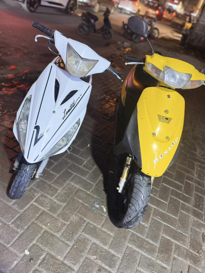 السلام عليكم للبيع دراجتين 
الماكس مضلع//سلف هندر كهرباء مكينة ناعمة شلعة معدل جاهزة نظيفة سعرها450 بيها مجال بسيط
السازوكي///شلعة معدل كهربائيات جاهزة
نضيفة جدا سعرها 275مجال بسيط
العنوان//الاعظمية ساحة عنتر
دراجات حلوة وسعرها مناسب اتصل وحياك الله/***********
