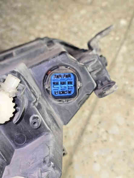 زوج لايتات سوناتا ٢٠٢١ /٢٠٢٣ شغالات كامل مكاني بغداد
زوج لايتات
جهة السايق لد ضعيف  ٢٠٠ الف 
***********
