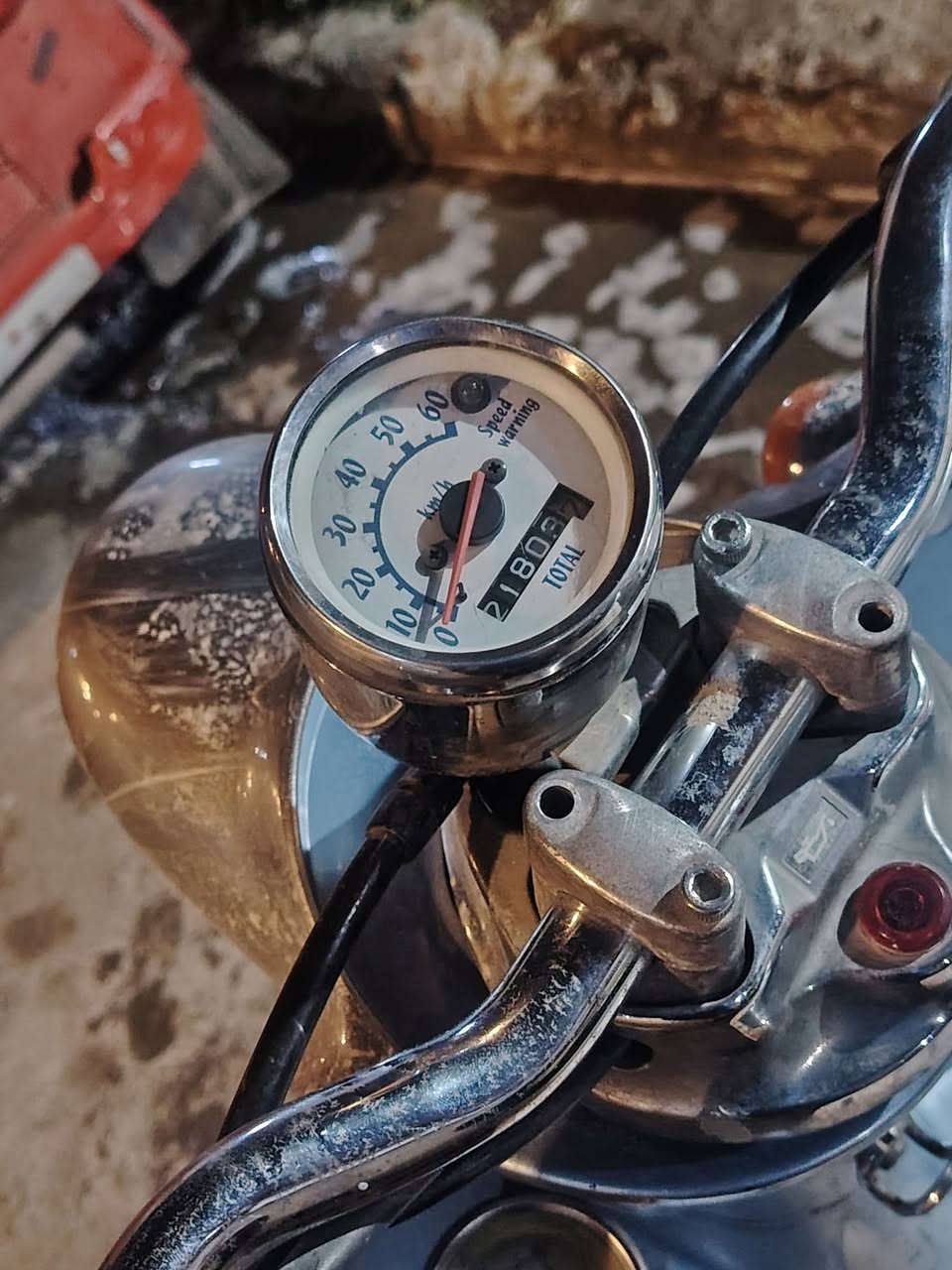 السلام علیکم دراجه للبيع ٦٠ عبد الحليم قفل اكسن محرك خير من الله اي نقص ما بيها الدراجه نضيفه الله شاهد اشاير يمنه يسره كله شغال لايت عالي ناصي بك لايت كله شغال الدراجه ربع هندر وسلف شلعه ما تسولف  العنوان بغداد حي العامل الاتصال على الرقم ***********
