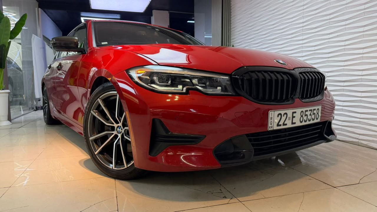 بي ام دبليو موديل 2022 
حجم330 مكينه2000تون تيربو ..
فول مواصفات ..
(( بجم كبسسسس ))

فتحه /شاشه ديجيتل/كامره خلفيه/كشنات تدفئه وكهرباء تحكم/هيتر ستيرن /بصمه ابواب وتشغيل /مري كهرباء/تشغيل عن بعد /لايتات امامي متحرك ويه الستيرن / لد داخلي متعدد الالوان /داخل جلد ولون عسلي ..الخ

السياره عليه اكزوز من امريكا 
وعليه كاربون فايبر حقيقي 
وعليه دبلات ولويات من امريكا 

ماشيه 29800 مايل يعني 30
حادث /
باب و جاملغ خلفي جهه سايق كلير
ايرباك ستيرن فقط .
السياره جديده بمعنئ كلمه

السعر المطلوب

282 .  ورقه وبيها مجال

هذا رقمي ***********
مكان سياره بغداد الجادريه
