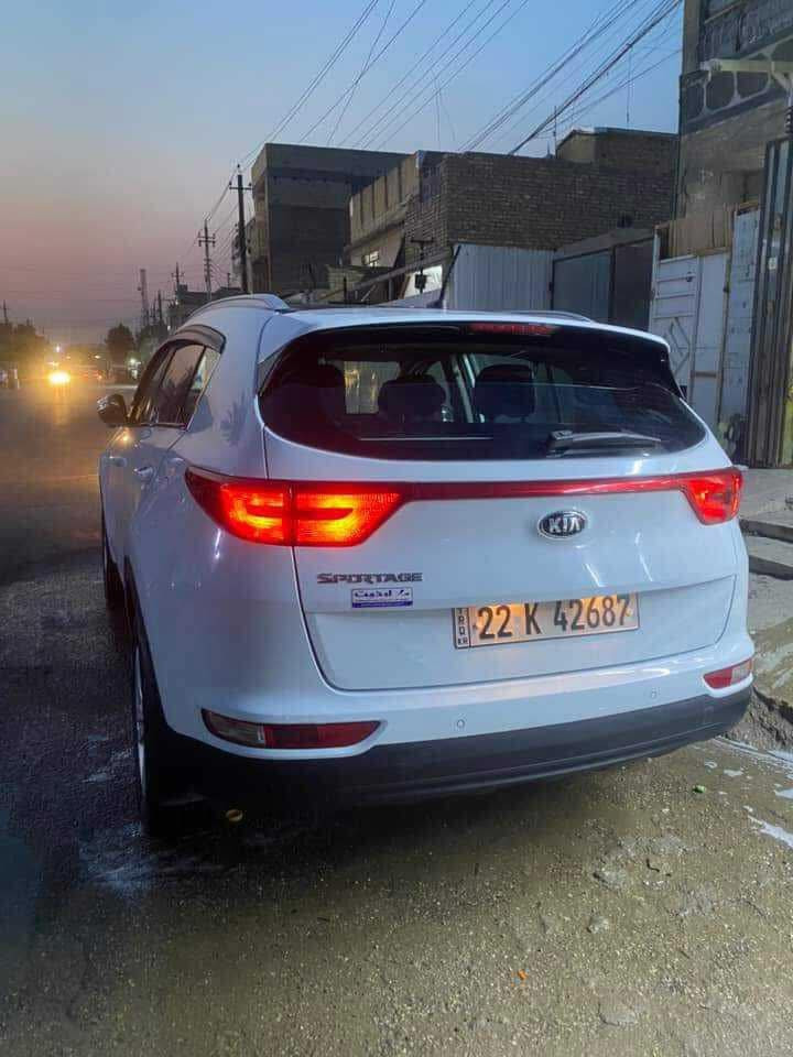 سلام عليكم ورحمة الله وبركاته سبورتج للبيع موديل2018 رقم أربيل السياره موصفاته عاديه خليجي كفاله عامه السعر 180 وبيها مجال للشراي  للتواصل ***********
