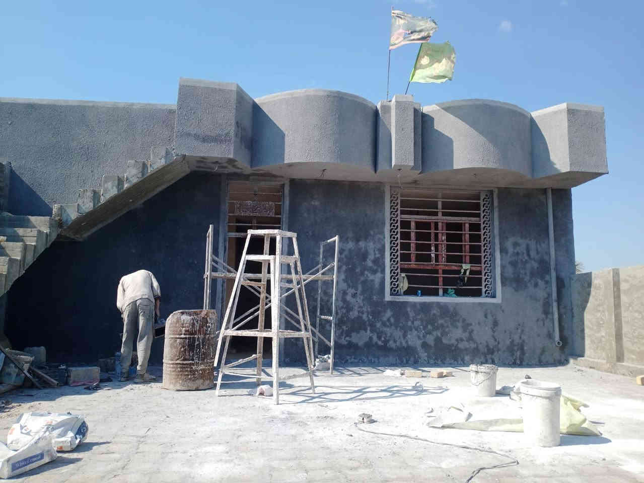 السلام عليكم لباخ سمنت لط جراره سقل نثر جص متفرغ حالين ***********
