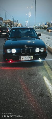 بي ام ٥٢٥ • ١٩٩٠ • رقم نجف