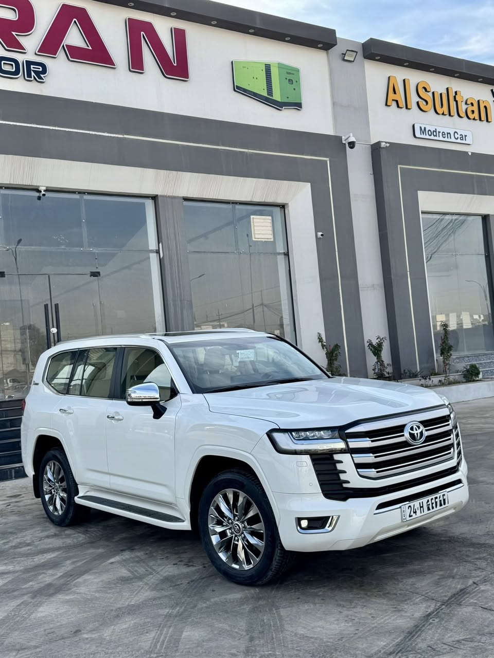 #تويوتا_لاندكروز 
#الموديل / 2022
#المسافة / 25,000 km
#وكاله_جيهان_ضمان_اصلي
#المواصفات / فول 1/1
_ بصمة 
_تشغيل عن بعد 
_ فتحه سقف سلايت
_ كشنات جلد + كهرب 
_ كشنات تبريد وتدفئه 
_ كشنات خزن ميموري 
_ صندوق كهربائي 
_ حساسات امامي + خلفي
_ شاشه كبيره 
_ هندبريك كهربائي

#مكان_السياره / موصل 
للاتصال / ***********
