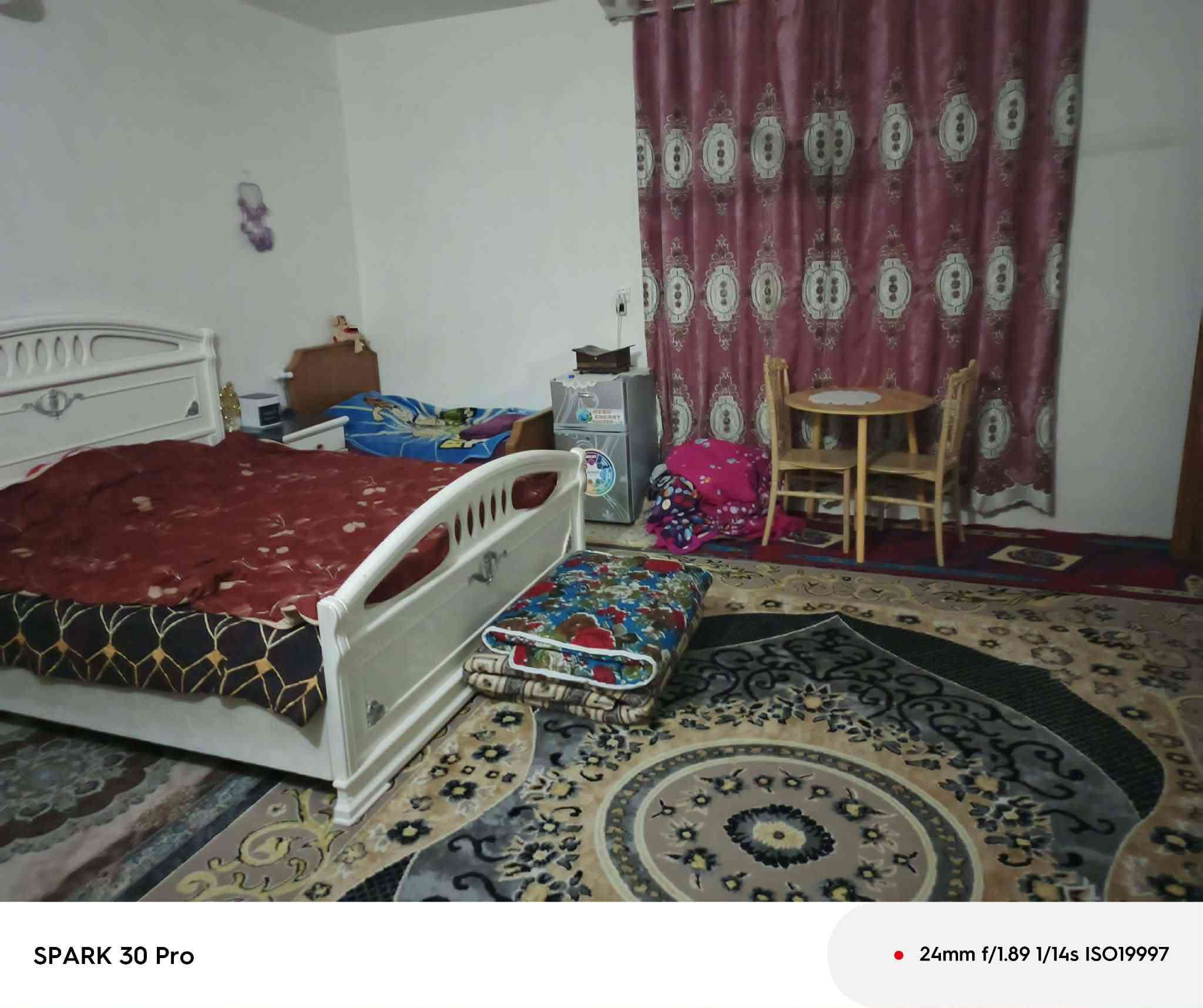 بيت  100م طابقين اساس صب السقف صب عقد زراعي مقابيل باب دخول المطار البناء مال جناي بي استقبال وصاله ومطبخ وغرفه جوه وغرفتين فوك عنوان ***********نجف مقابيل باب دخول المطار
