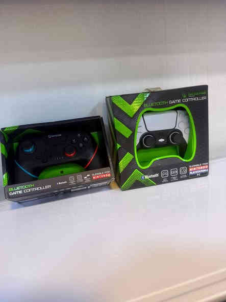 سماعات گيمنك /مايك /جويستكات گيمنك/كاميرات طاقه شمسيه 
للاستفسار ***********
