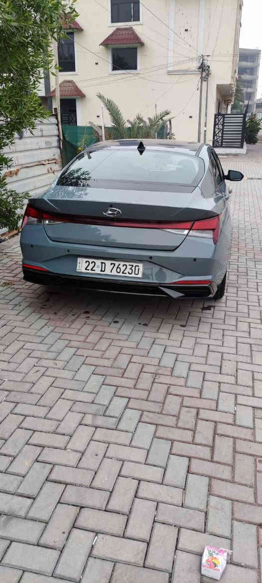 النترا موديل 2021  لون اسمنتي 
وارد كندي  فول حلوة مواصفات 
حادث جاملغ امامي بدون صبغ ونهاية الباب 
الي من جهة يمين السائق شبرين صبغ وقبغ
 الصندوق الي تحت الإضاءة الخلفية مصبوغ
 كير محرك صدر مكفول عداد 
السيارة 57 صورة الحادث غير متوفرة الي يريد
 يأخذها السونار مواصفات السيارة بصمة تشغيل عن بعد
 كشنات تدفئة سترين تدفئة ترحيب تحديد مسار رقم اربيل
 سنوية باسمي صلاحية السنوية 2027 للمعلومات
 *********** ابو فهد/ عنواني بغداد زيونة
