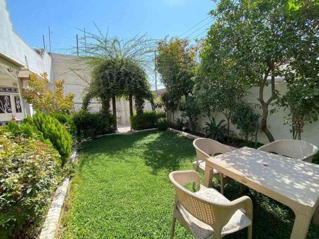 ♦️دار للبيع طابق واحد المساحة(280) متر 
♦️طابو صرف 
♦️واجهة (14) 
قرب الدار حديقة بناء نظيف 
ملاحظة :ممكن مراوس ويه دار ١٠٠ مربع او ١٥٠ او ٢٠٠

♦️المحتويات:
(غرفتين نوم هول استقبال مطبخ صحيات داخلية وخارجية كراج سيارة حديقة كبيرة ) 

♦️العنوان:القادسية الثانية خلف جامع صابر كردي وقرب تقاطع ابوخطاب 
‏السعر مراسلة الصفحة
￼ للاستفسار أكثر مراجعة عقارات عهد الوصال أو الاتصال الأرقام التالية￼
***********
***********
