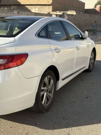 أزيرا 2012 • فتحة بانوراما • كشنات جلد