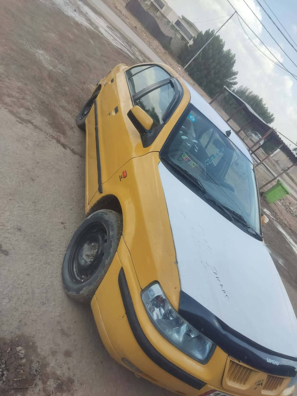 للبيع سمندموديل 2010بسمي مصفره هييه وغرامات السعر 32 وبيها مجال مكاني بغداد الشري ///***********//////***********
