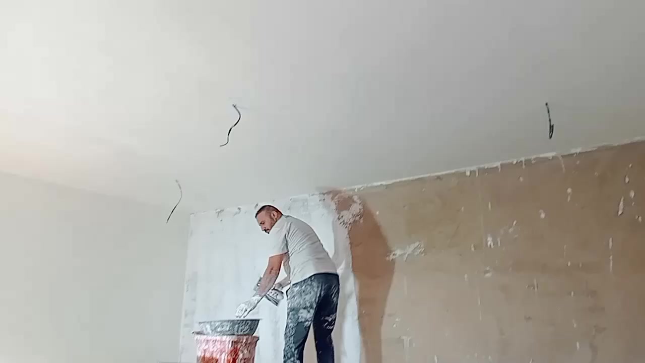 سلام عليكم شغل جص يورك تشميع داخلي شغل درجه اولى سعر مناسب زعفرانيه أو ترميم استلام مندس رقمي اتصال او وتساب ***********
