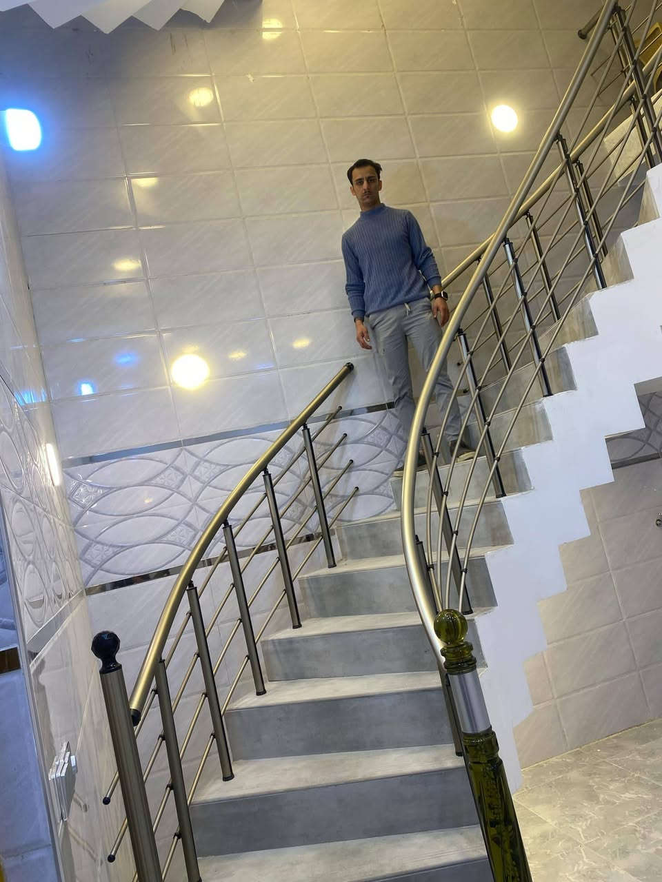 سلام عليكم خلفه متفرغ للستفسار اتصل ***********
