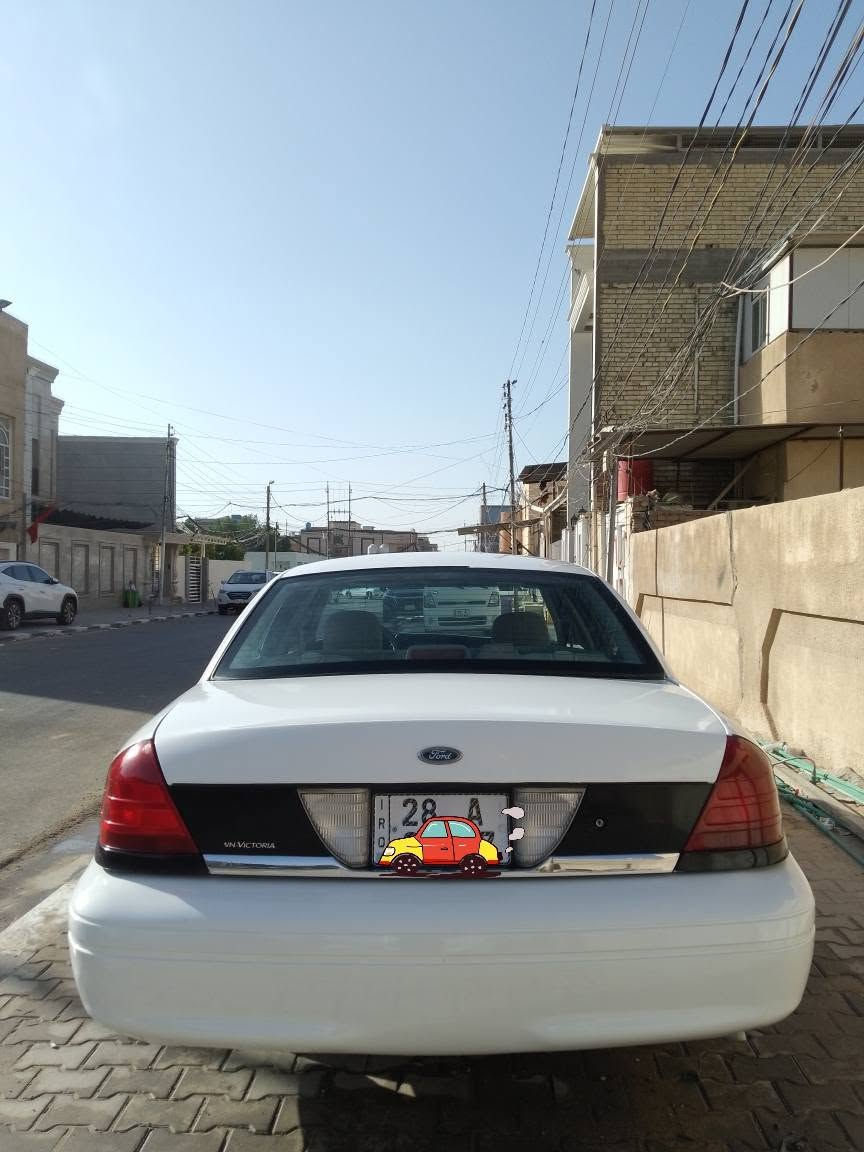 السلام عليكم
فورد فكتوريا ٢٠٠٧ بيضاء 
رقم نجف  دولي  بسمي   سنويه  مجدده لل2031  السياره حلوه ومابيه اي ضربه محرك وكير وحدادية وكهربائيات الحمد لله كلش زينات التبريد كمبريسر ومنضومه يشتغل بس عايز ترتيب  داخل حلو 
السعر (50)مع مجال حق المجامله 
 السياره  بسمنه من المزاد 
مكاني النجف الاشرف شارع كرامه غدير 
*********** 
مع تحياتي
