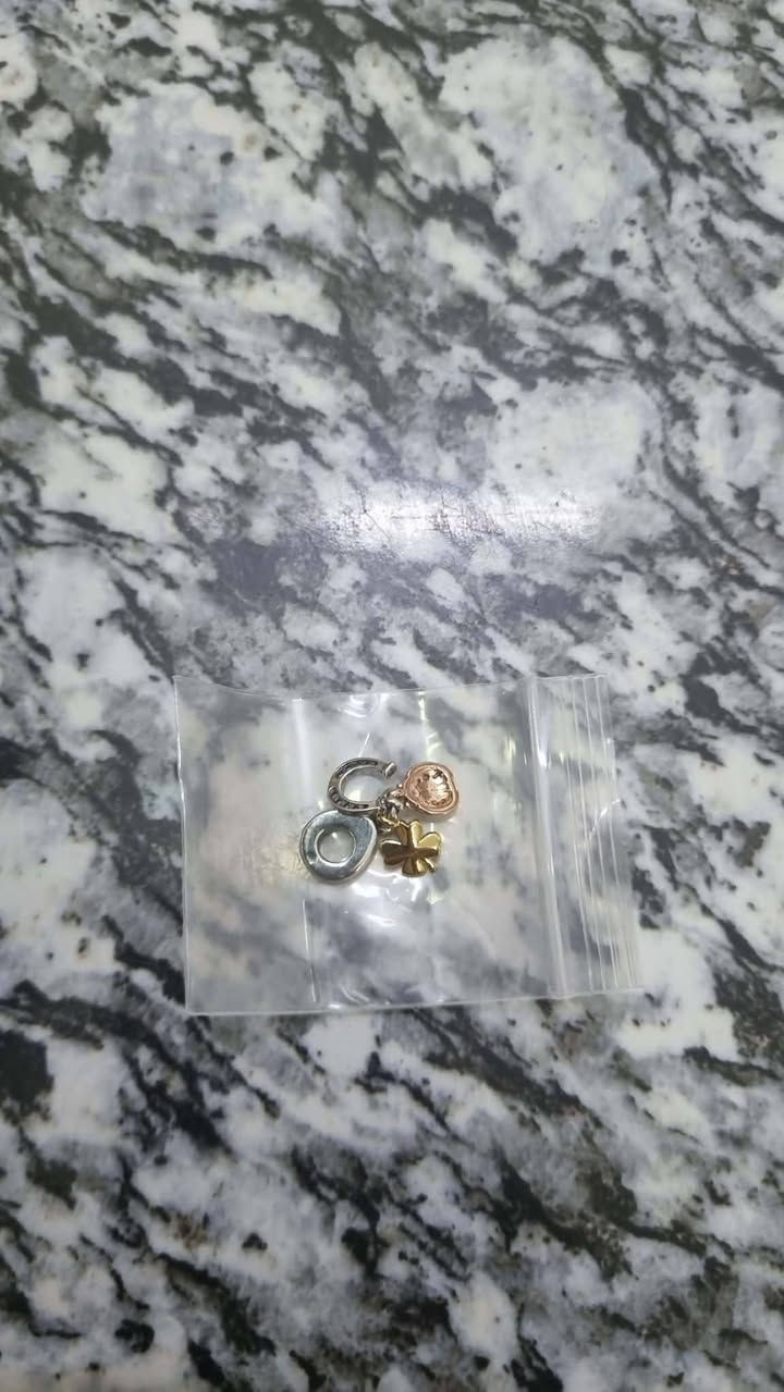 فضه 925s كلهن 20 الف


**إذا كنت صاحب هذا الإعلان وتريد حذفه لأي سبب، رجاءا أرسل رسالة إلى الدعم الفني**