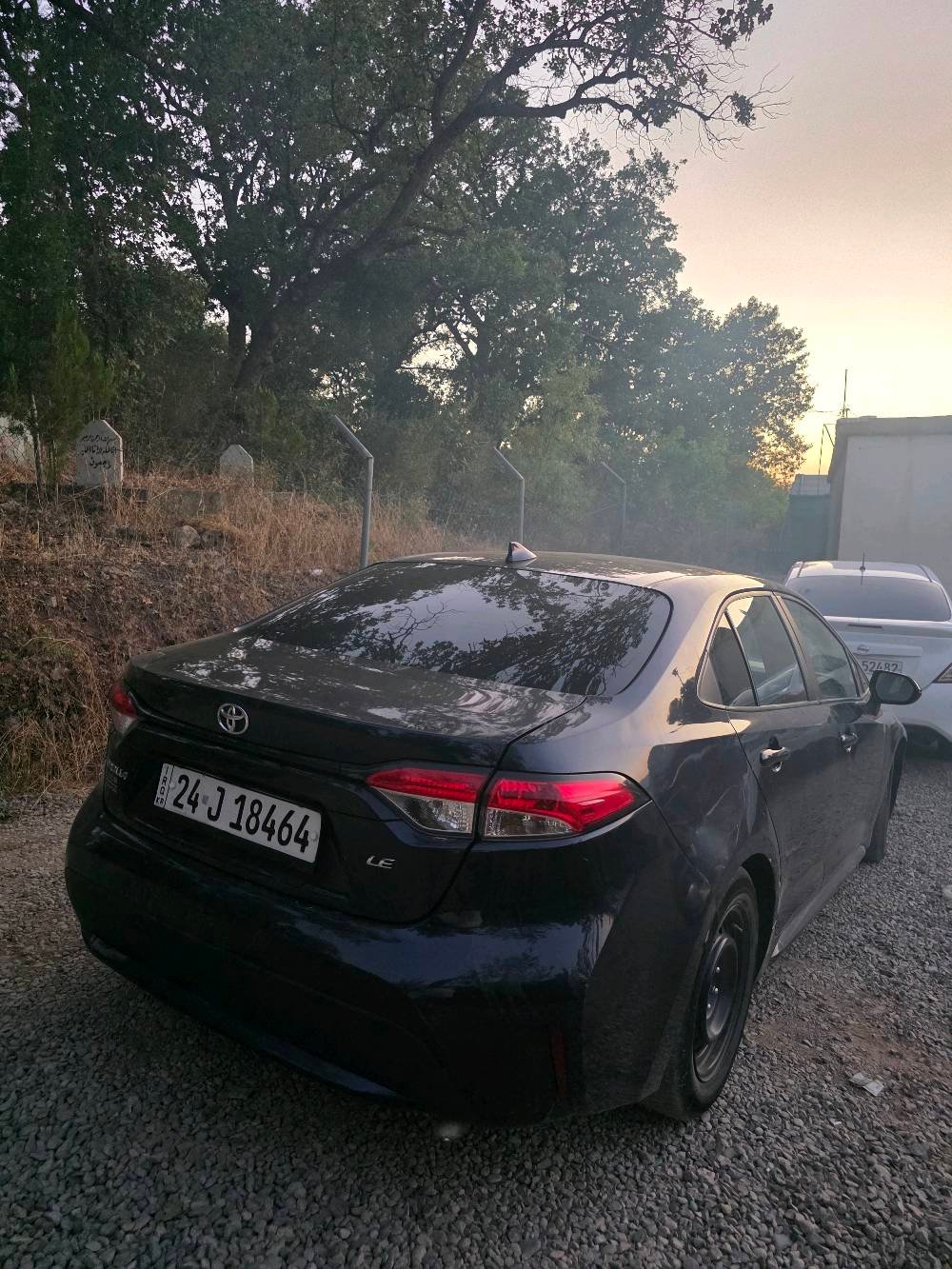 تويوتا كورلا موصفات Le بيها اربع قطع صبغ رقم وسنوية جديد عليها 7 ورقات غرامة سعر 135 ومجال بسيط وتنزل الغرامات من سعرها  
واتساب :- +964 751 319 9899
تگدر توضحلي سنة الصنع/الموديل بالضبط وعدد الممشى الحقيقي حالياً؟: 
2021
القير أوتوماتيك لو غيره؟ وبيها أي عطل أو صيانة مطلوبة هسه لو جاهزة على حد علمك؟: 
اوتو 
السيارة وارد لو محلي؟ وإذا وارد، من أي ولاية/بلد؟ وهل بيها حوادث أو شاصي/رشة غير الأربع قطع؟: 
وارد امريكي
وين مكان السيارة بالضبط بالعراق حتى يگدرون يشوفوها ويفحصوها؟: 
العراق/دهوك
شكد آخر سعر تقبله بعد تنزيل الغرامات؟ وهل تقبل البدل أو البيع الكاش فقط؟: 
البيع كاش فقط 