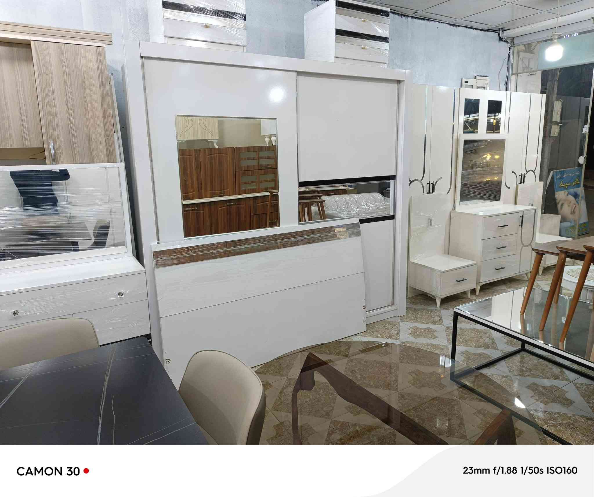 ناونيشان/سليماني كانيسپيكه /پيشانگاي مه ليك

بؤ هه ر داواكارييه ك ئه توانن په يوه نديمان پيوه بكه ن

گه ياندنيشمان هه يه بؤ سه ر جه م شاره كان

***********  viber
