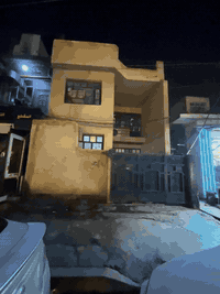 دار للايجار تجاري 
سكن او استثمار 
موقع حي الحسين  مقابل مجمع طبي
*********** واتساب
