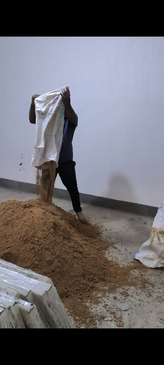 سلام عليكم نشتغل تصعيد على ظهر كافة مواد البناء مكاني بغداد أتصل وبخدمتك ***********
