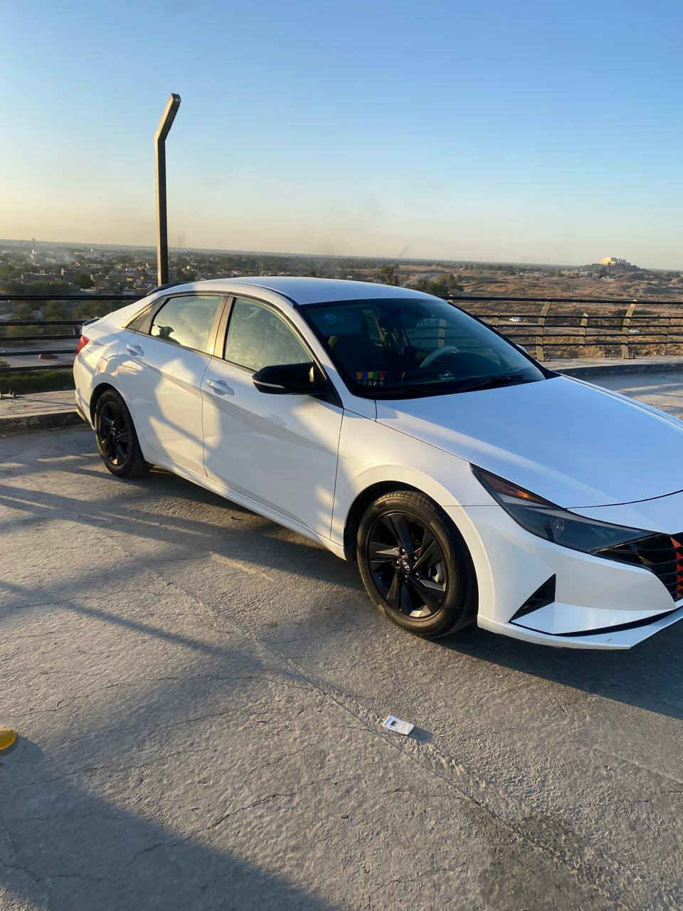 السلام عليكم
النترا 2023 وارد امريكي 

حادث بأمريكا بس بنيد وبلعراق الجاملغ الخلفي جهت العبريه بيه شخط ومصبوغ باقي السياره كفاله وسياره كله عله وضع الشركه مواصفات كلشي عده الفتحه تبريد تدفء كلشي شغال ماشيه 56 km مثل ما وضح بلصوره السياره بسمي مداور ثاني يوم 

السعر 170 وبيها مجال 

للاستفسار/*********** يوجد واتساب
