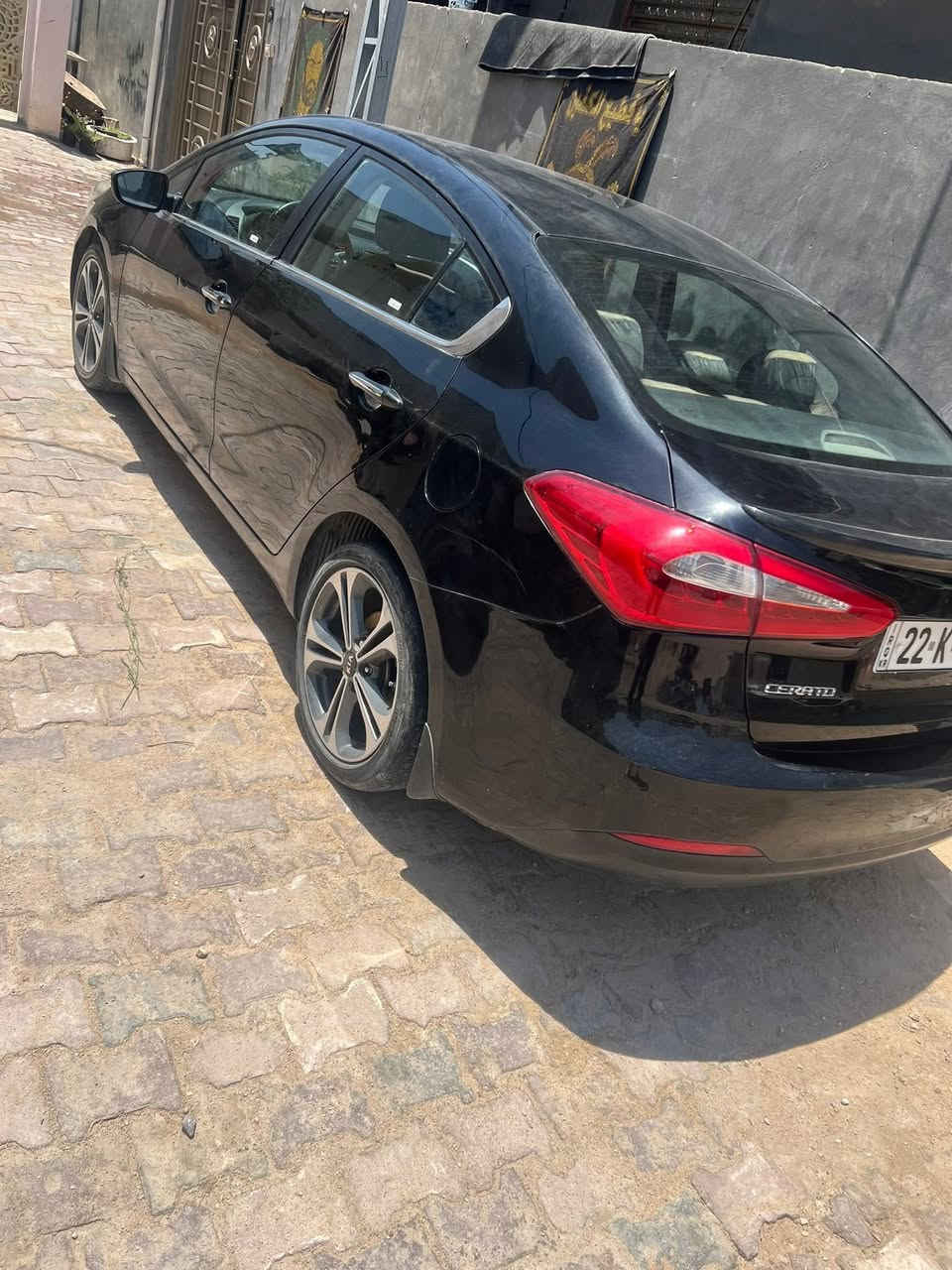 سلام عليكم سيراتو موديل 15 خليجي فوول مواصفات رقم اربيل دولي تحويل او وكاله مكفوله عدا دوسات صبغ وبيها مكانات بارد وتكحيل سونارها موجود محرك 2000 المرغوب سعرها 120 وبيها مجال وترهم مراوس ***********
