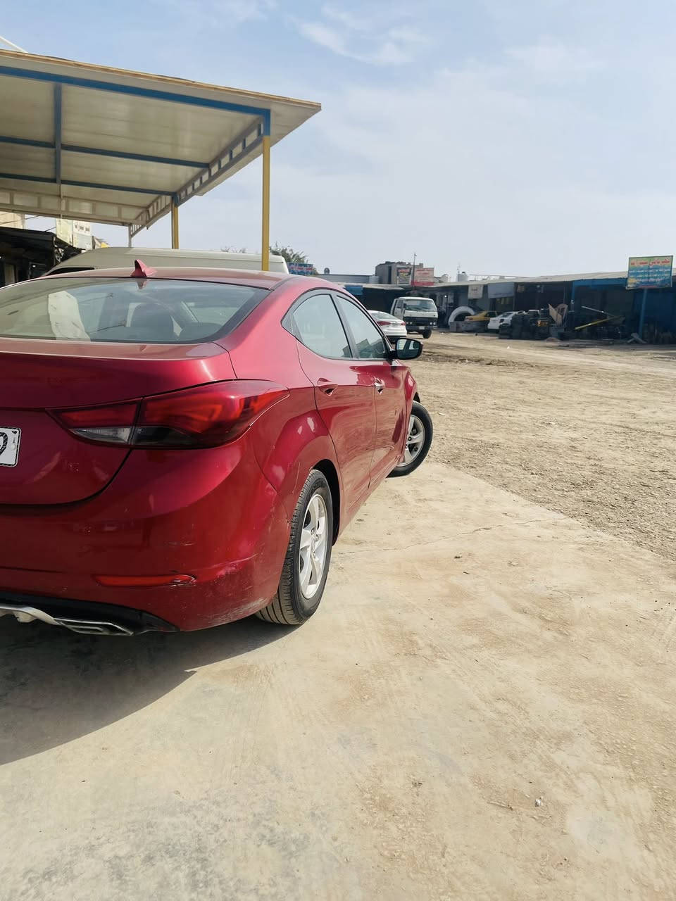 سلام عليكم النتره موديل 2015 ارقم بغداد سياره بيه 3 قطع صبغ مكينه 1800 دوش كير خير من الله حداديه تبريد سياره كل نقص ما بيه 
مكان بغداد المحموديه 
السعر 98 وبيه مجال 
***********
