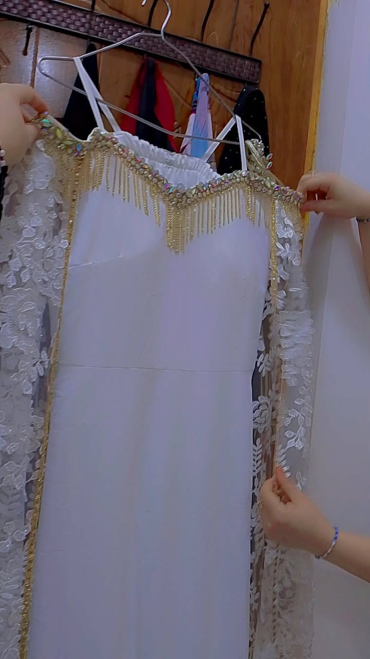 اشتريته ب 110 للبيع ب، 75 ملبوس مرة وحدة


**إذا كنت صاحب هذا الإعلان وتريد حذفه لأي سبب، رجاءا أرسل رسالة إلى الدعم الفني**