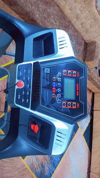 جهاز جري مستعمل قليل يتحمل وزن 150k جهاز اخو جديد مكان بصره كزيزه سعر 400 وبيها مجال اتصال***********
