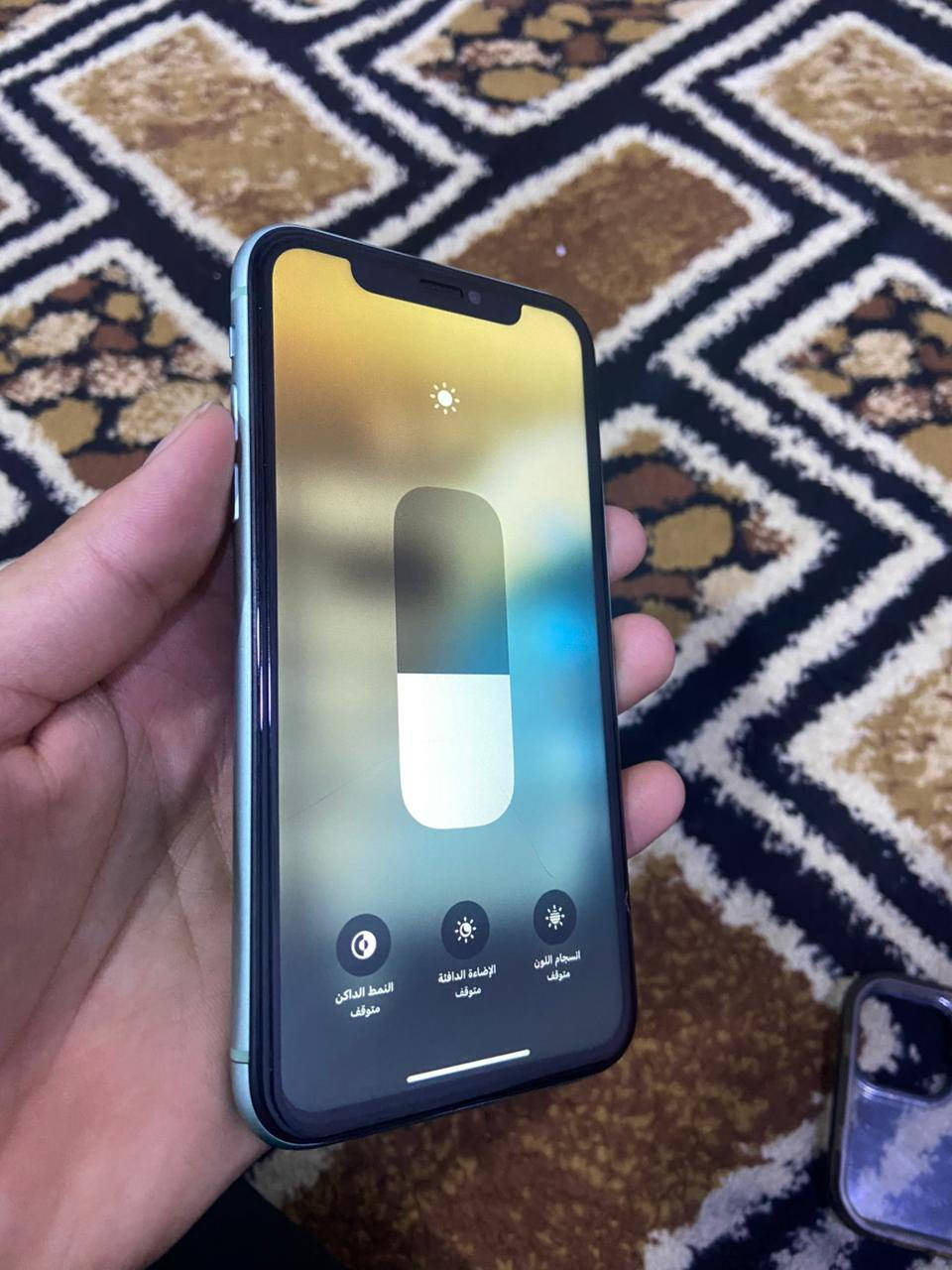 ايفون ١١
ذاكرة ١٢٨
بطاريه مبدل تفصيخ نسبه ٨٢
دبل شريحه  
فيس ايدي شغال 
شاشه مبدل تفصيخ 
سعر مناسب جدا 
الاستفسار ***********
