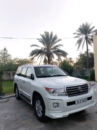 لاندكروز ٢٠١٢ • محرك ٤٠٠٠ • ٨ ايرباق