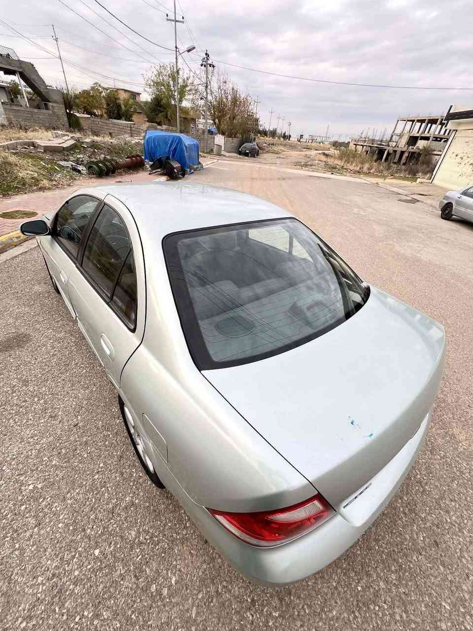 سەنی سامسۆنگ کۆری بڕاوە 
2006 
جلد 
چوار جام کارەبا 
سوکان ڤۆلیۆم 
چوار تایەی لۆک 
گێڕ و مەکینە بەشەرت 
ناومەکینە شوشەیی 
مواسەفات سنۆو ناو بەفر
سەقف شوشەیی بەشەرتی چاڵ و شوخت
تەبریت سارد و گەرم 
برێک بەستراوە 
سەیارەکە کامل مەسرەفە 
46 گەڵاو مەجالێکی برایانە 
شوێن کەلار 
***********

زۆر سپاس ئەدمین 🤍
