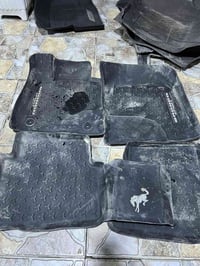 ارضيات ربل اصليات مال فورد برونكو سبورت اربع قطع 07809688886 ويوجد خدم...
