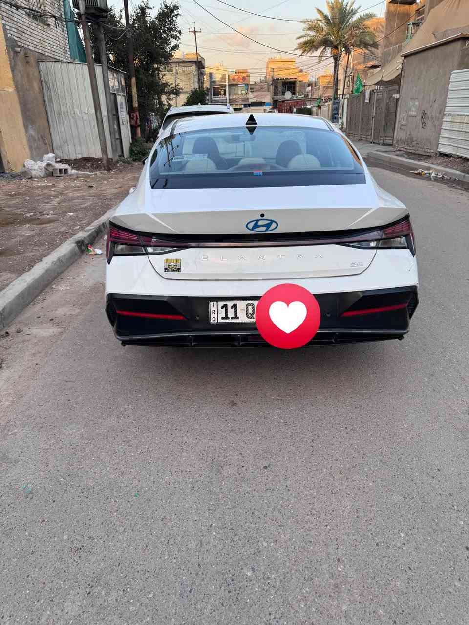 السلام عليكم 
النترا 2024 وارد خليجي نص فول 
المواصفات فتحه سقف 
مري جانبيه كهرباء
حساسات اماميه خلفيه كامره خلفيه
تحكمات ستيرن 
شاشه اندرويد اوتو وابل كار بلي
محرك 2.0 دوش 
السياره مكفوله من الحادث بيها فقط تصليح على البارد شواصي ولغود وكير ومكينه مكفولات
ممشى السياره  
64150km قابل للزياده 

مكاني بغداد الامين الثانيه 

رقم ***********
السعر 170$
