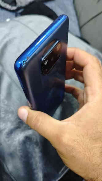 للبيع جهاز Poco X3 نظيف الذاكرة 256GB مع كامل ملحقاته بس كارتونته لا توجد السعر 240 
***********
