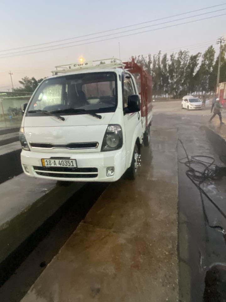 سلام عليكم كيا فحل 2017 مفتوح
مكفوله كفاله عامه محور وكامل ستد 27 محجر كامل وياه مكفوله كير ومكينه واكسل سياره نظيفه كلش وكامله سنويه جديده بأسمي تحويل ثاني يوم 
مكان الحله المركز 
للاتصال***********
سعر 140
