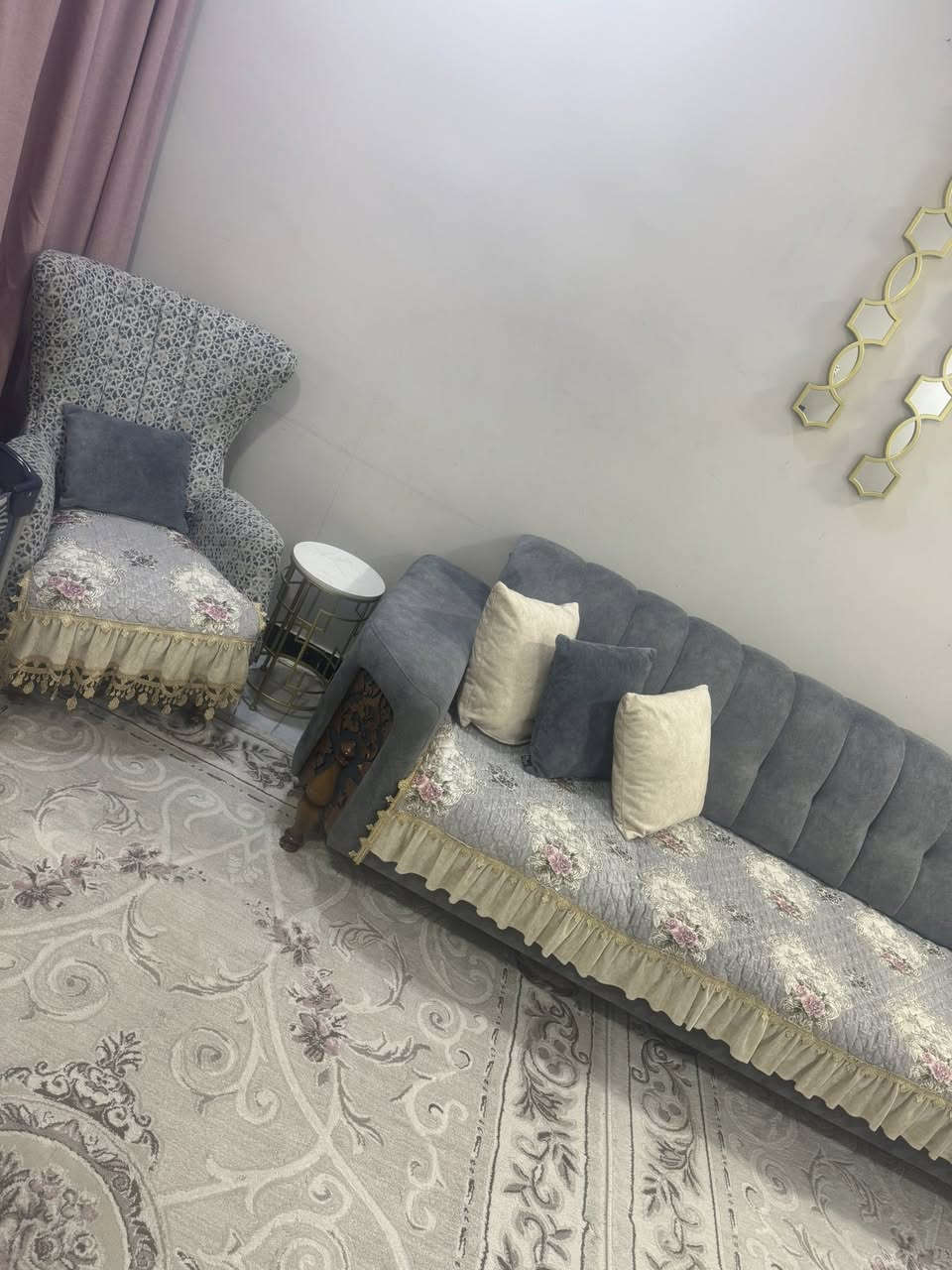 غراض للبيع العنوان الإعلام حي الشباب الاتصال على هذا الرقم ***********
