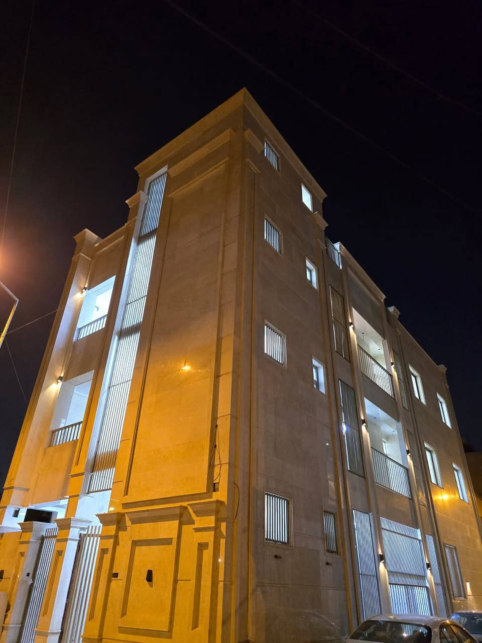 للإيجار في الحارثية خلف مستشفى الأميرات  🏠✨

📐 المساحة: 120 متر

🏢 وحدات سكنية

🛏 التفاصيل:

غرفتان نوم

مطبخ

صالة

خدمات

لوندري

📍 الموقع: الحارثية

📞 للاستفسار أكثر:666 100 50 078 

مراجعة مكتب أرض القناة أو الاتصال عبر الرقم التالي  666  100   50  078
