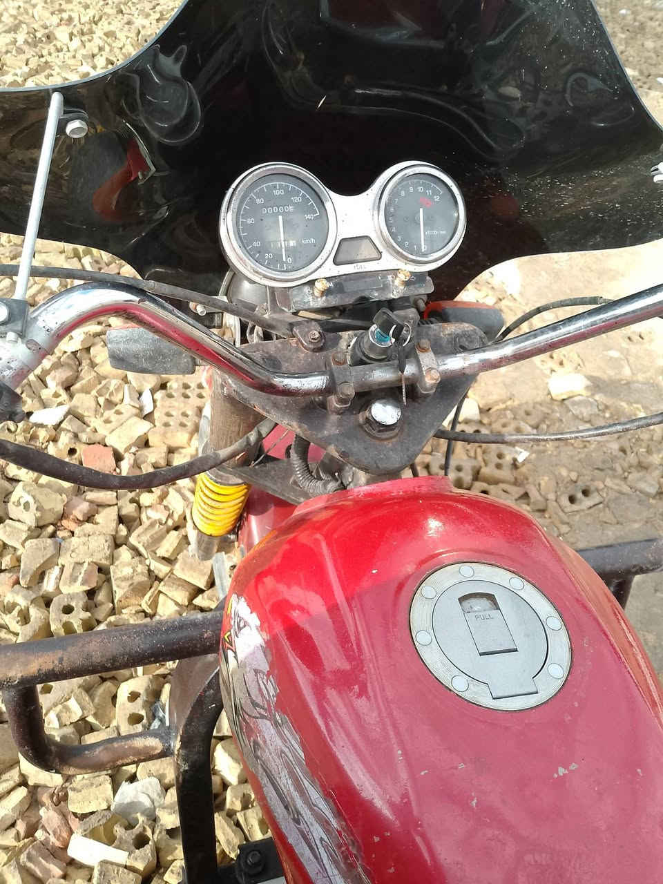 سلام عليكم ستوته دايوان مديل 18اوراق اصليه كامله سلف لايت كله شغالة بغداد سعره 850
***********
