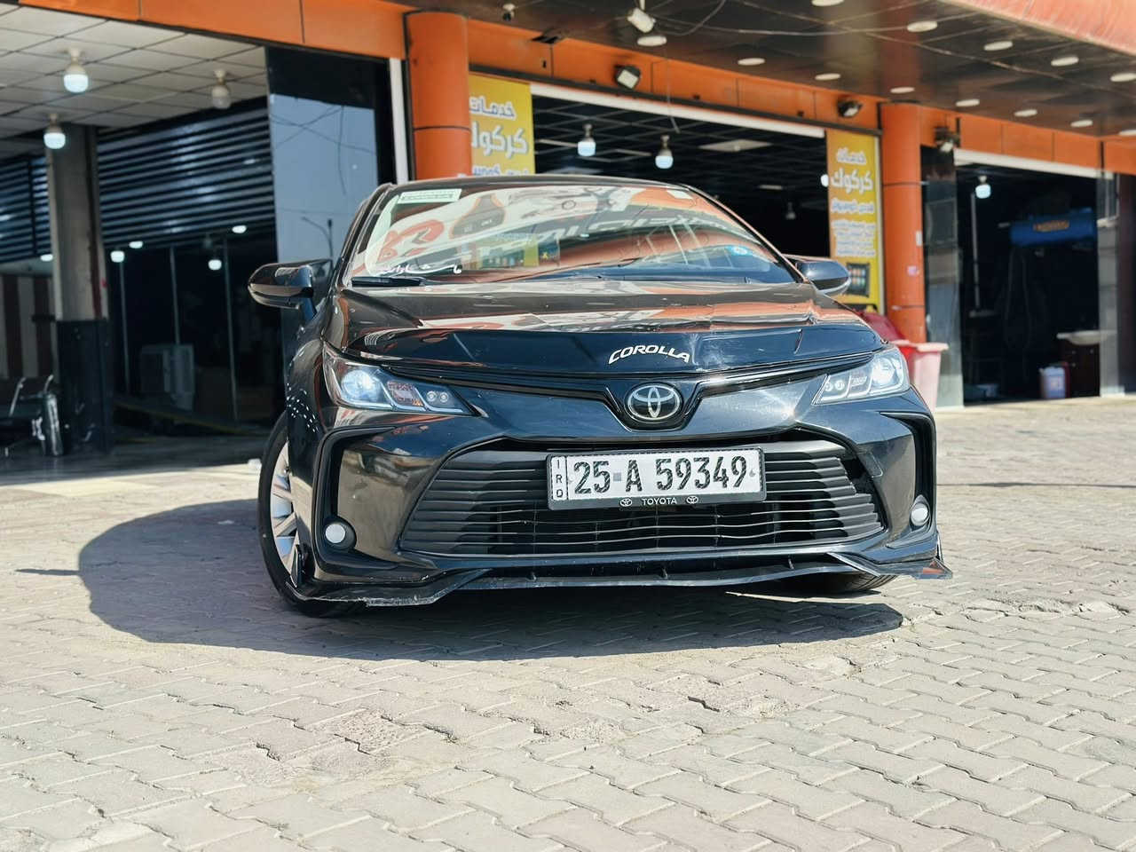 السلام عليكم
كورلا خليجي موديل 2022 للبيع وترهم مراوس
محرك 3 سلندر 1.6 كير 10 نمر رياضي 
ماشيه 96الف Km 
مبدل بيها بونيد بلادي نفس اللون بدون دواخل وايرباك وبيها رصعات موضحه بل صور 
رقم كركوك معوقين باقي سنتين وتصير حره حالياً اكدر اسويلك بيها وكاله فقط 
السعر 12500$ وبيها مجال قليل عنوانيّ كركوك 
***********
