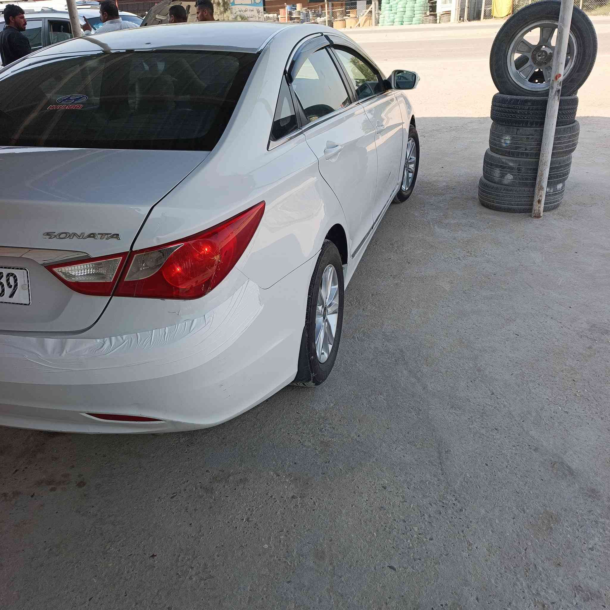 السلام عليكم سونتا 11 خليجي محرك 2400 رقم بغداد دولي سنويه 2030 هزه جديده 
مكينه مامفتوحه بشرط ومكفوله
تبريد ثلج
حداديه جديده 
تخم تاير جديد 
سياره كامره شاشه 
حساسات خلفيه 
الايت زنون 
سياره مال جناي الله يشهد محرك كير تبريد حداديه كله كفاله ترايك البصره  بل عافيه على ياخذه 
ملاحظات سياره بيه فقط باب صبغ داير جاملغ الخلفي فقط.      مكان سياره بابل الحمزه الغربي سعر 113 وبيه مجال نتصال ع رقم ***********. ‏‪***********‬‏
