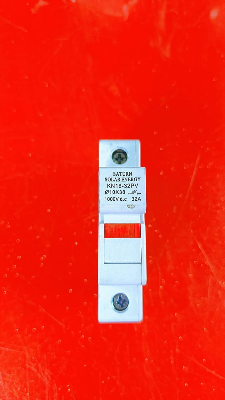 تعلن شركة أرض الرواند الشمسية ☀️🌍
عن وصول وجبة جديدة من قواطع وأسلاك DC الخاصة بالمنظومات الشمسية 🔋⚡
🔹 نحاس أصلي 100%
🔹 قياسات ستندر عالمية
🔹 عازل أحادي مقاوم للحرائق 🔥
🔹 جودة عالية وأسعار مميزة جداً 💰✅
📌 المتوفر حالياً:
🔸 Fuse 32A
🔸 SPD 40kA ⚡
🔸 MC4 أحادي 🔌
🔸 جوزة  أمبير 63 إلكترونية ⚙️🔴
📏 أنواع الكابلات والأسلاك:
▪️ 4 مليم
▪️ 6 مليم
💪 الخيار الأمثل لأداء مستقر وحماية عالية لمنظومتك الشمسية
📞 للاستفسار والطلب تواصلوا معنا
***********  
***********
