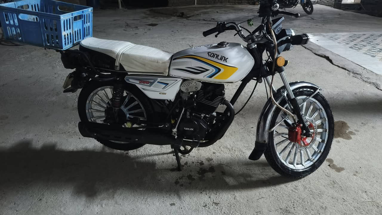 سلام عليكم
دراجه سيفان موديل 2025
كفاله عامه تخم تاير جديد 
مكاني الحمزه الغربي 
الاتصال,***********
