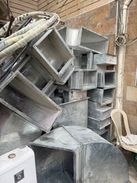 للبيع جديد مستعمل شهر فقط سبلت كنتوري ٣ طن انفيرتر توست عدد ٢   سبلت ك...