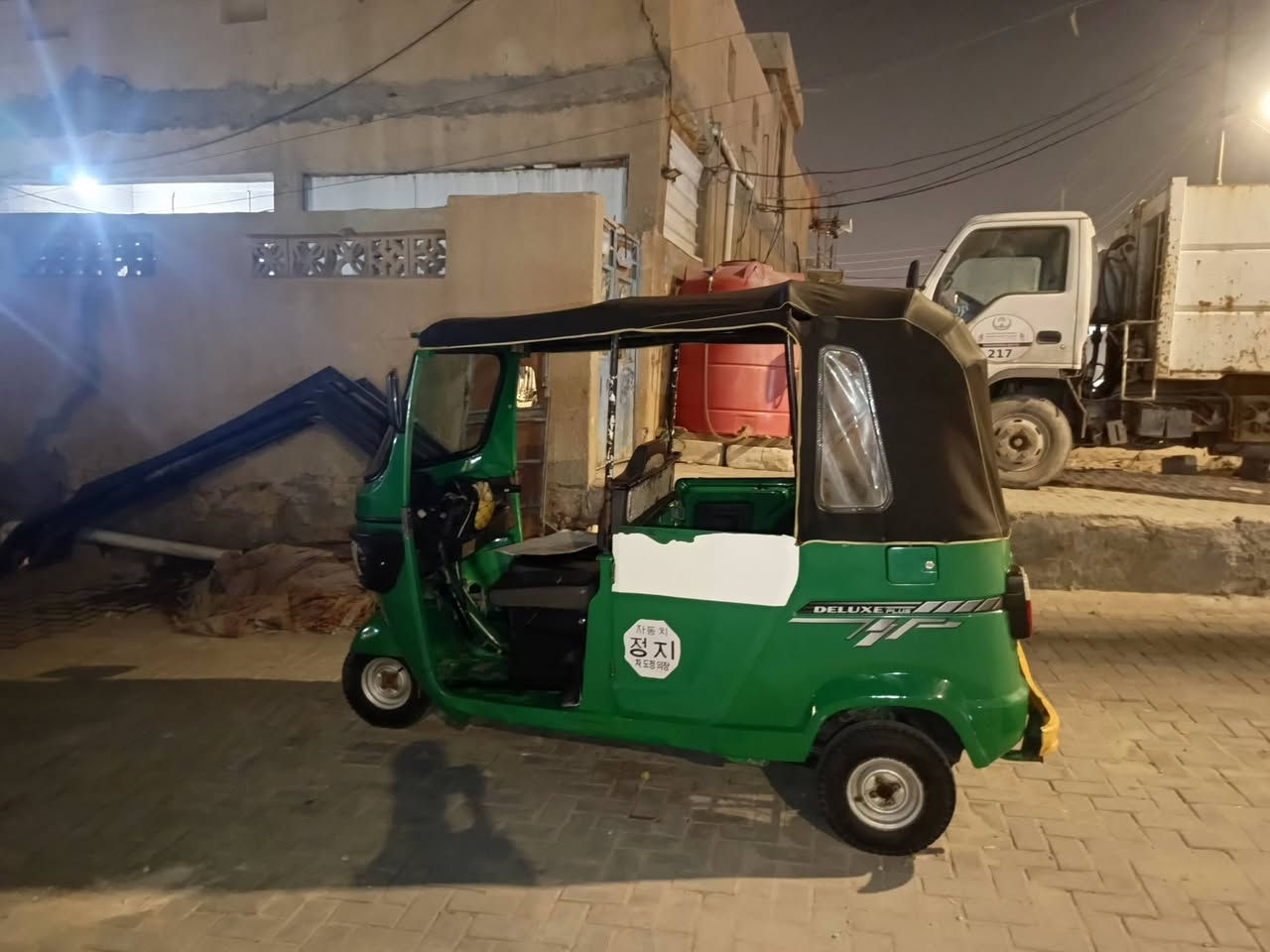 سلام عليكم تكتك مديل 22بشهر 8تكتك رقم بسمي سعر 7ونص وبيه مجال ***********
