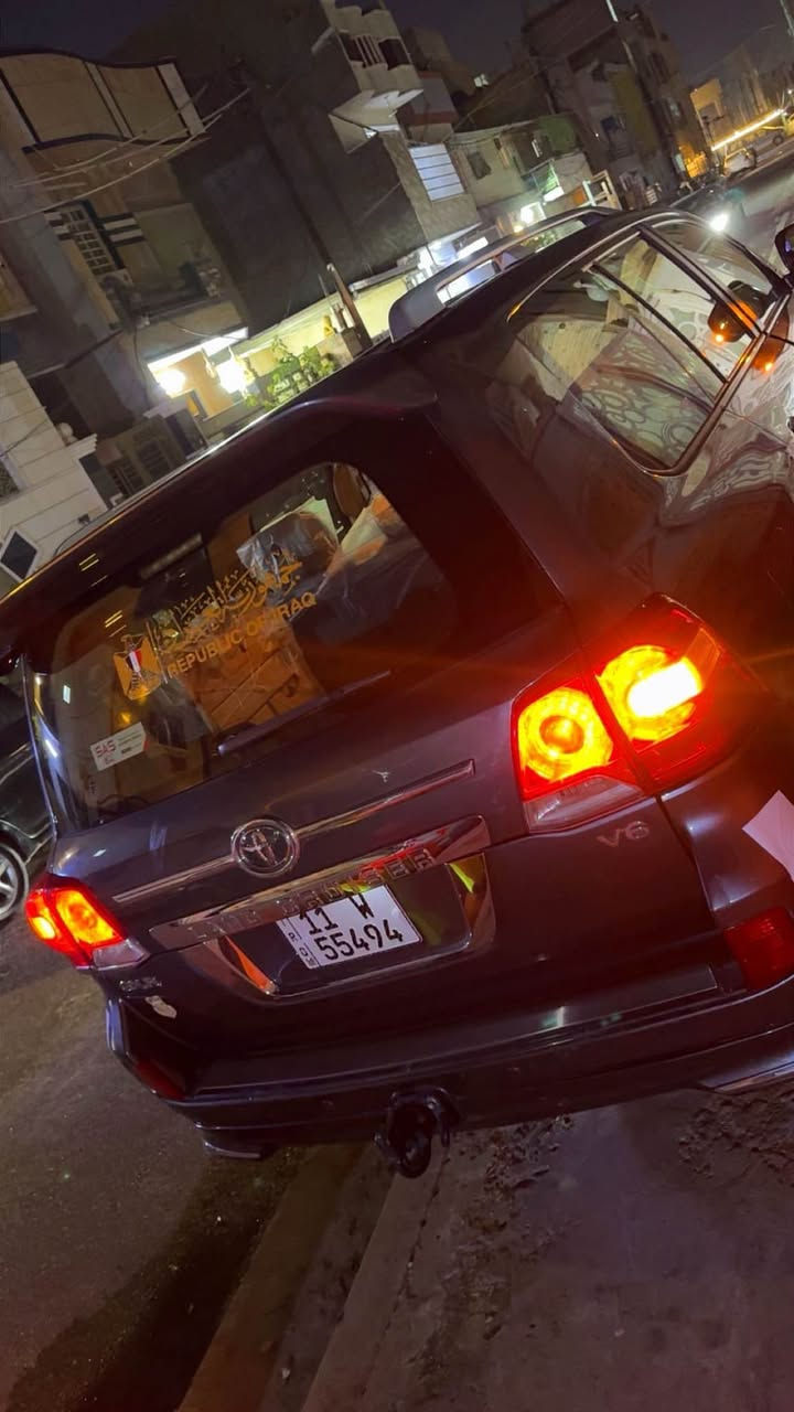 السلام عليكم اخوان لاندكروز 2014 السياره مكفوله وجديده كلش ومابيه نقص برغي كير محمرك تايرات دسكات باتري كله جديده وياله مال 2021 بيه بس ربع الجاملغ الامامي صبغ وبارد بصيط ماشيه 150 الف العنوان بغداد المنصور للستفسار *********** السعر 315 وبيه مجال بغداد, العراق
