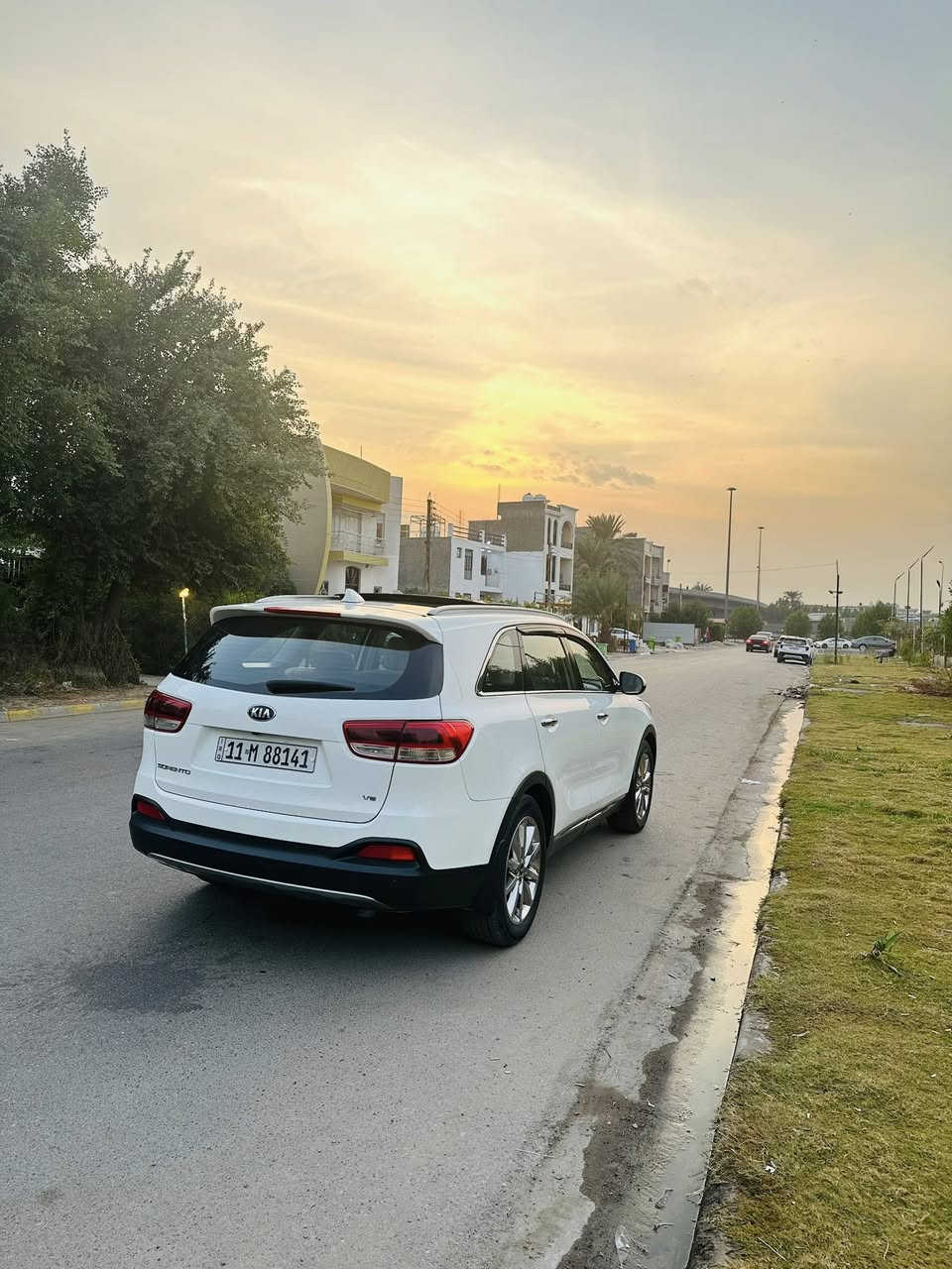 السلام عليكم ….. للبيع سورنتو 2017  خليجي رقم بغداد باسمي 6سلندر   كفاله عدا بارد اباب السكن بسيط فول مواصفات بانوراما بصمتين ابواب  + بصمة تشغيل جنطه كهربائيه ذكيه رادرادات امامي وخلفي  وجوانب السعر 233$
وبيهه مجال بسيط مكاني بغداد حي الجامعة او الفلوجه
رقم التلفون::***********
