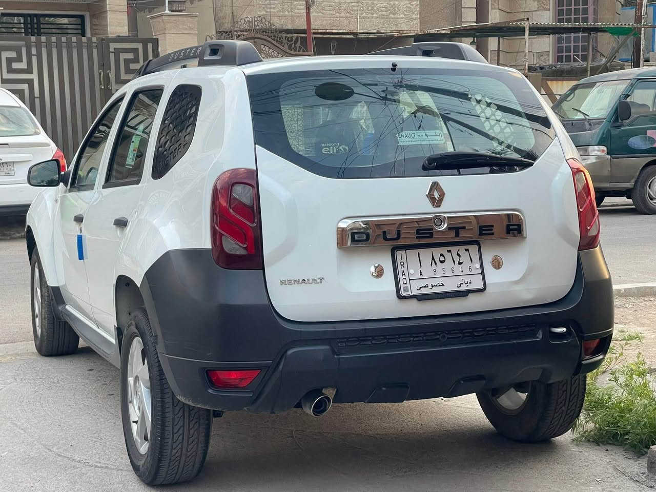 سيارة نضيفة واحلى من الصور 
رقم ديالى مكان سيارة بغداد 
للبيع ***********
السعر 92 وبيها مجال بغداد, العراق
