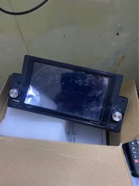 متاح شاشه بهذا الشكل جديده مامستخدمه بالكارتون بس الشاشه فقط ماكو شي و...