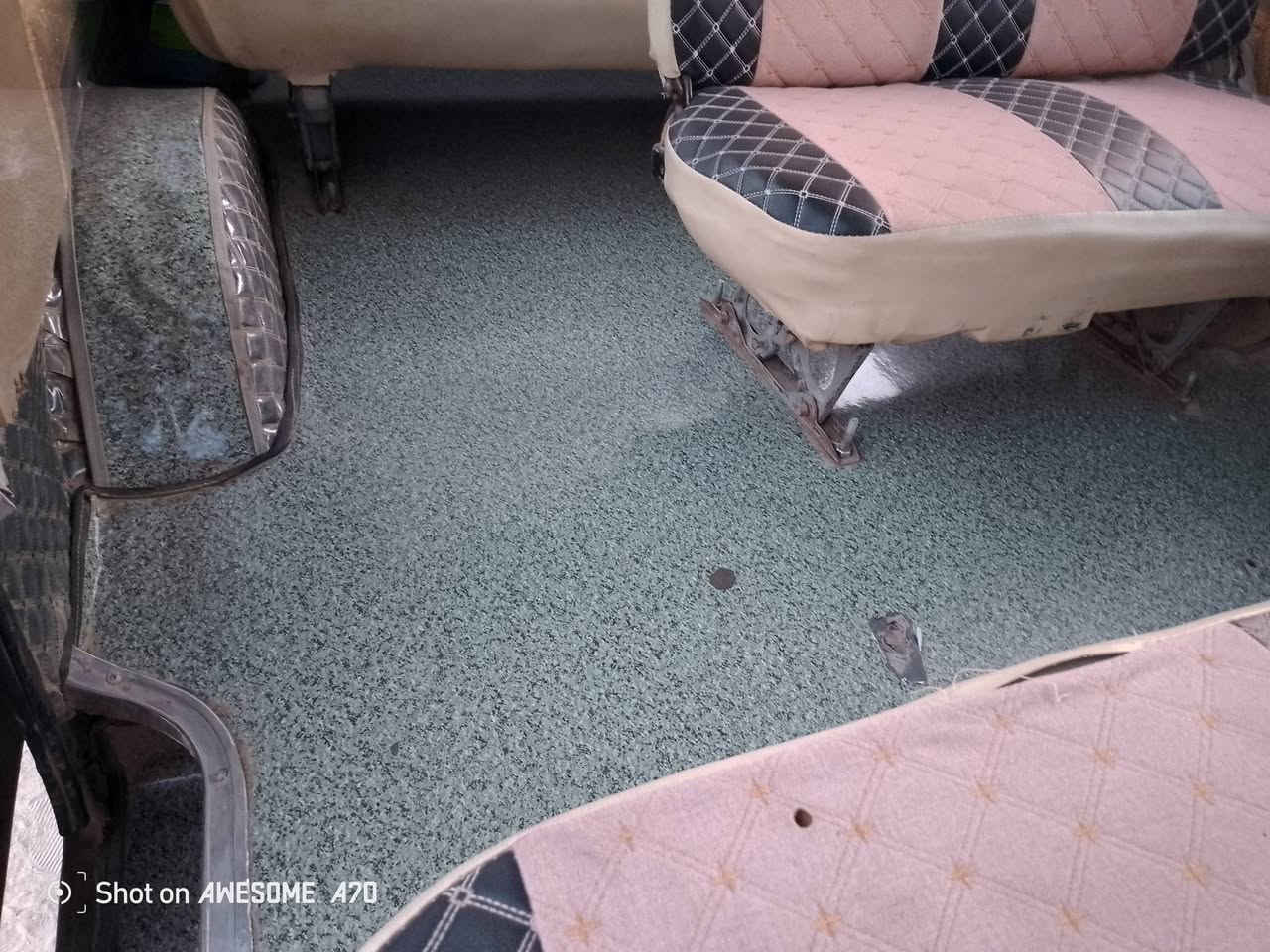 بسبب الوعد الكاذبه                    كيا بسته للبيع موديل 94 رقم بغداد بسمي. سنويه ل 2027 السياره. بلاديه كلها مجفته جديد كير يفلت الرابع والثالث باتري جديد شواصي معمرات دوشمه جديده السعر 30 وبيها مجال مكان بغداد مقابل منشئه نصر الكورك بي وتساب *********** /  ***********
