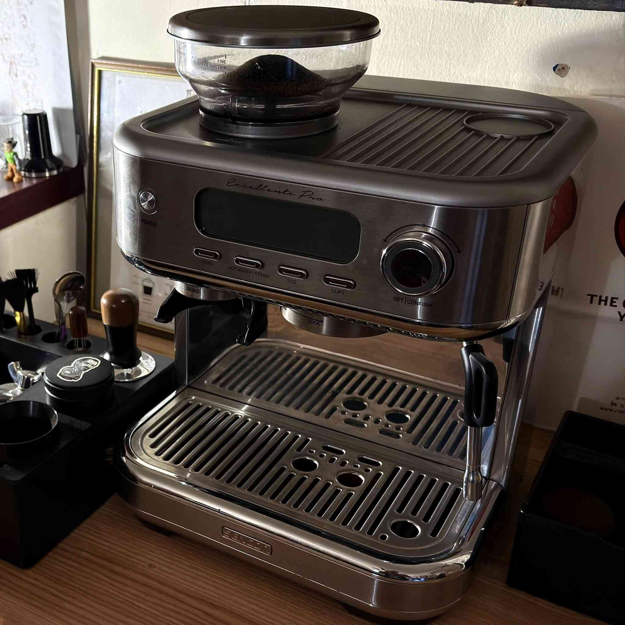 ماكنة اسبريسو مع ستيمر رقمي 15 بار - سنكور SES 6050SS قياس 58 احترافي بعده داخل الضمان مع العده كامله مثل ما وضح بالصور السعر المطلوب 625 غير قابل للتفاوض


**إذا كنت صاحب هذا الإعلان وتريد حذفه لأي سبب، رجاءا أرسل رسالة إلى الدعم الفني**